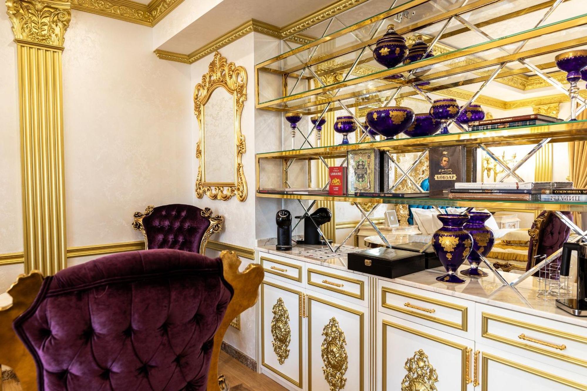 Royal Palace Luxury Hotel And Spa Khmelʼnytsʼkyy Habitación foto
