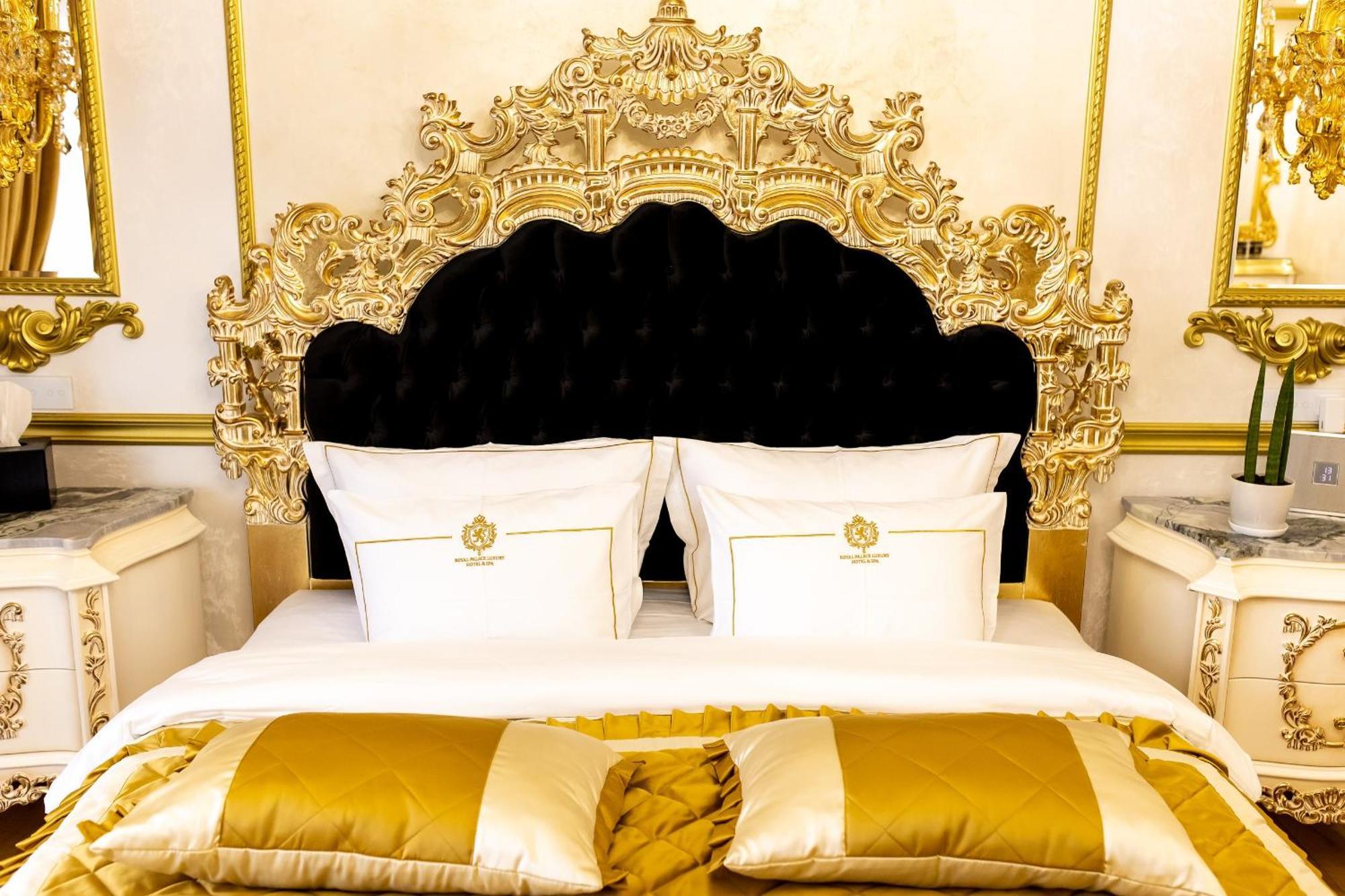 Royal Palace Luxury Hotel And Spa Khmelʼnytsʼkyy Habitación foto
