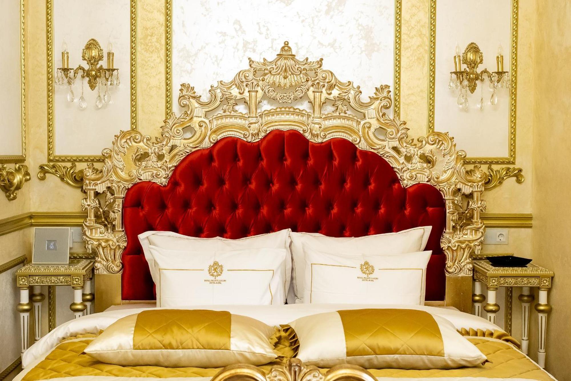 Royal Palace Luxury Hotel And Spa Khmelʼnytsʼkyy Habitación foto